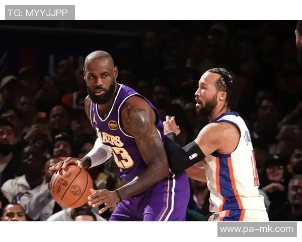 尼克斯逆袭湖人展现团队氛围卢卡的压力与挑战并存