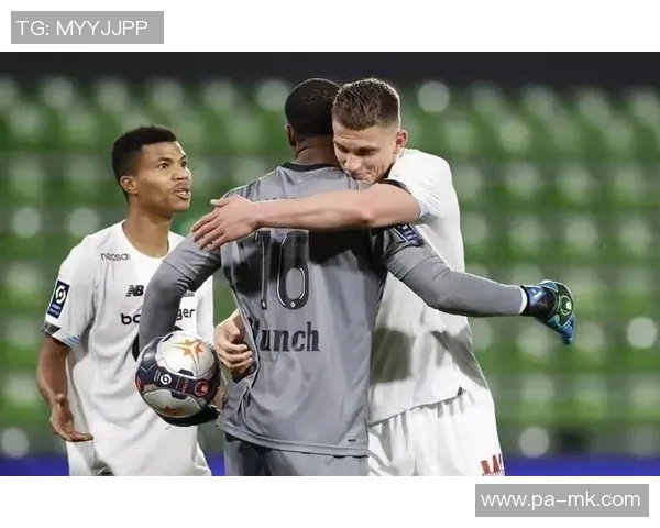 米兰寻求新中卫引援加蒂与阿克成热门目标